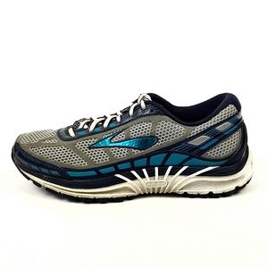 brooks dyad women's sale